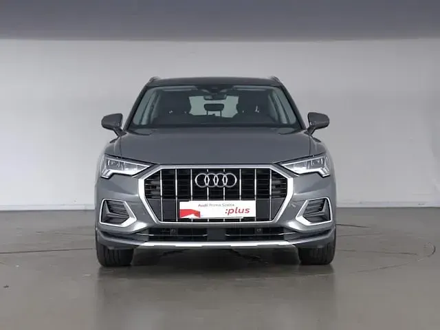 Usata Audi Q3 Advanced 150 CV (110 kW) 2024 Grigio atomico metallizzato SUV