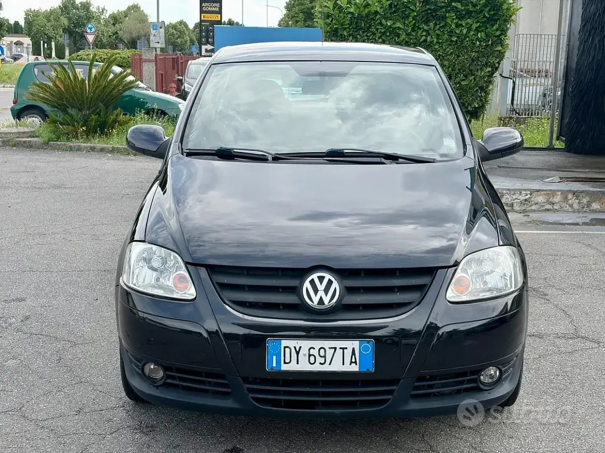 Usata VW Fox 54 CV (39 kW) 2009 Nero Utilitaria