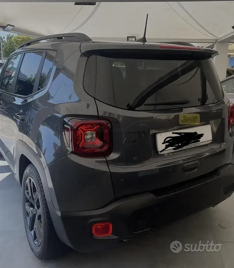 Usata Jeep Renegade Night Eagle 120 CV (88 kW) 2021 Grigio SUV