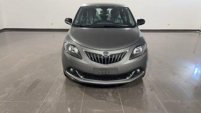 Usata Lancia Ypsilon Gold 69 CV (50 kW) 2023 Grigio Utilitaria
