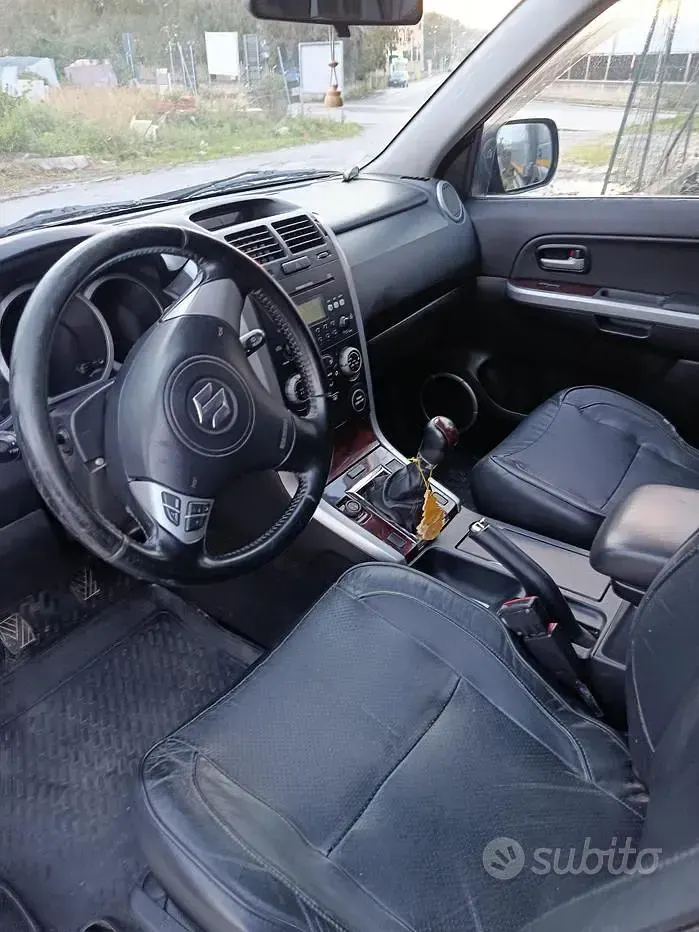 Usata Suzuki Grand Vitara 129 CV (94 kW) 2006 Nero SUV