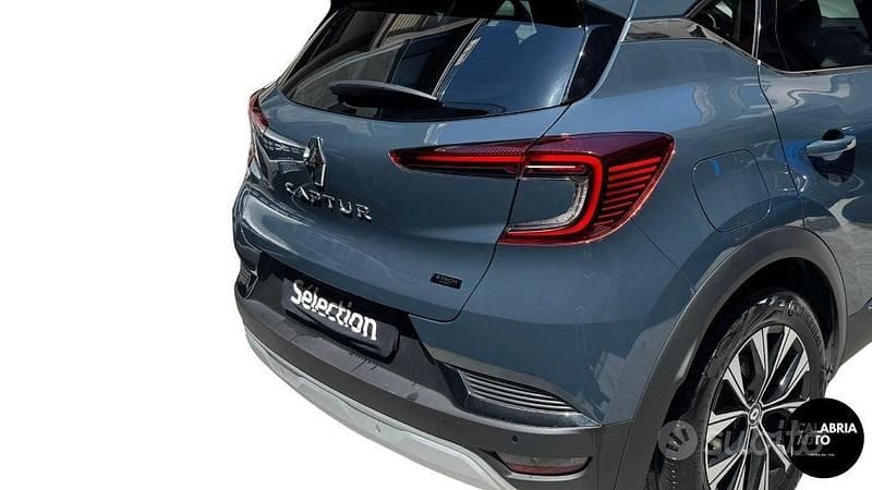 Occasion Renault Captur Techno 145 ch (106 kW) 2023 Bleue SUV