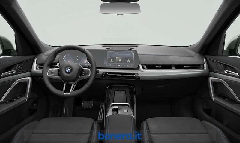 Nuova BMW X1 M Sport 170 CV (125 kW) 2026 Frozen pure grey metallizzato SUV