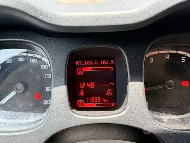 Usata Fiat Panda Pop 69 CV (50 kW) 2019 Rosso Utilitaria