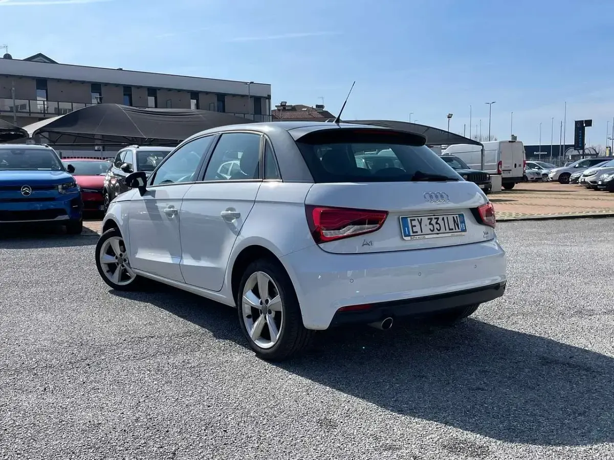Usata Audi A1 Sportback Design 90 CV (66 kW) 2015 Bianco Utilitaria