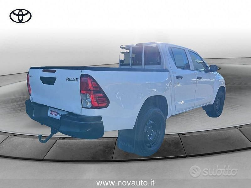 Usata Toyota HiLux 150 CV (110 kW) 2020 Bianco Pick-up