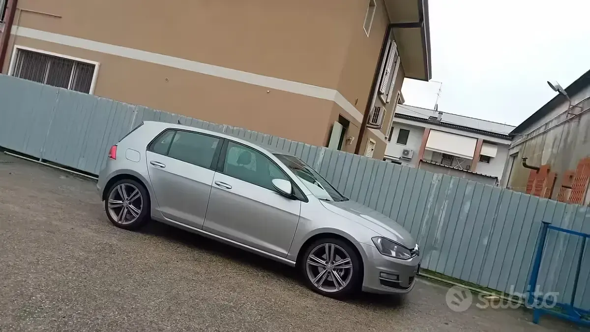 Usata VW Golf VII 105 CV (77 kW) 2013 Berlina