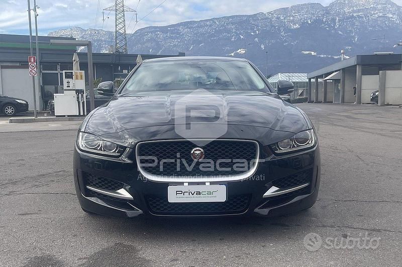 Usata Jaguar XE R-Sport 180 CV (132 kW) 2016 Nero Berlina