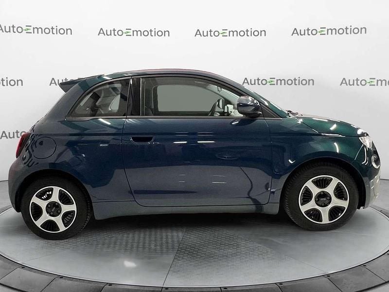 Usata Fiat 500e Action 42 kW (58 CV) 2022 Blu/azzurro Utilitaria