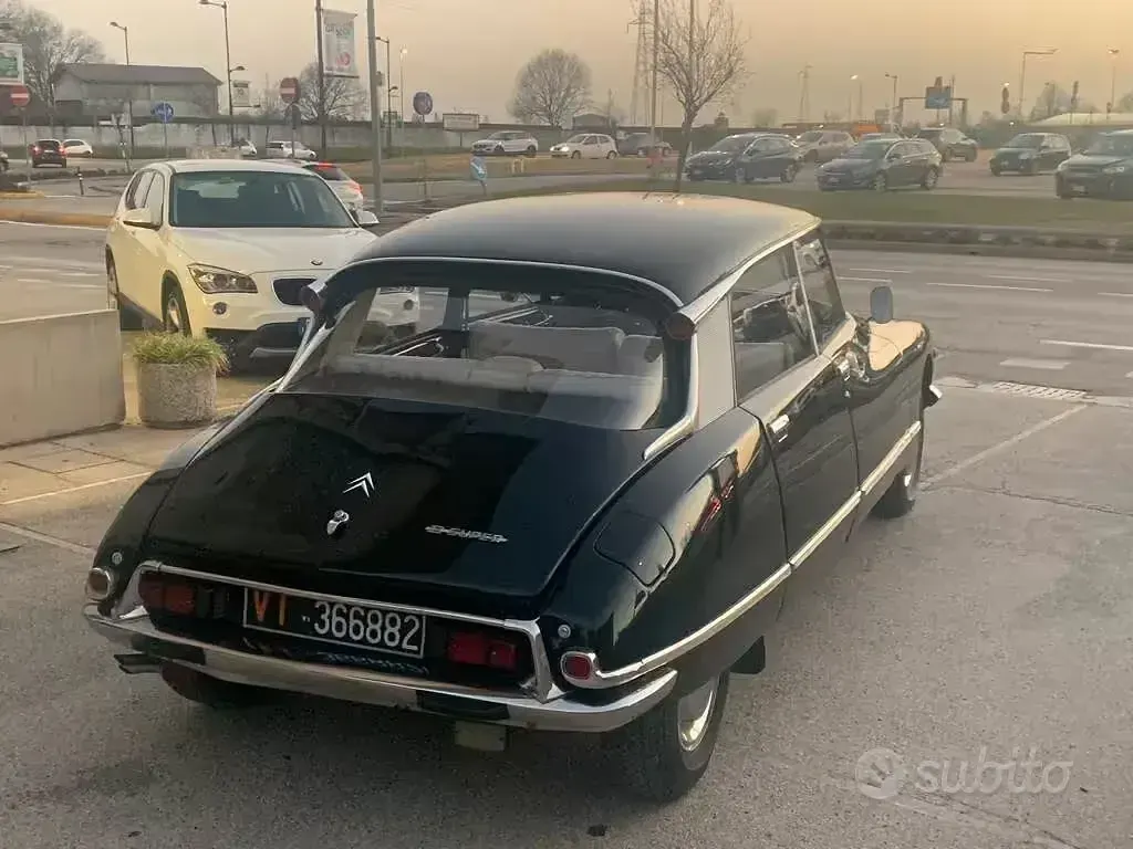 Usata Citroën DS 161 CV (118 kW) 1970 Nero Berlina