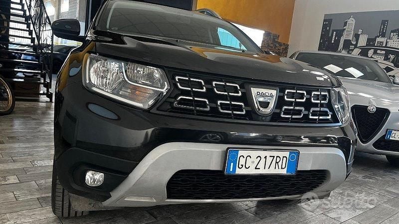 Usata Dacia Duster Prestige 100 CV (73 kW) 2021 Grigio SUV