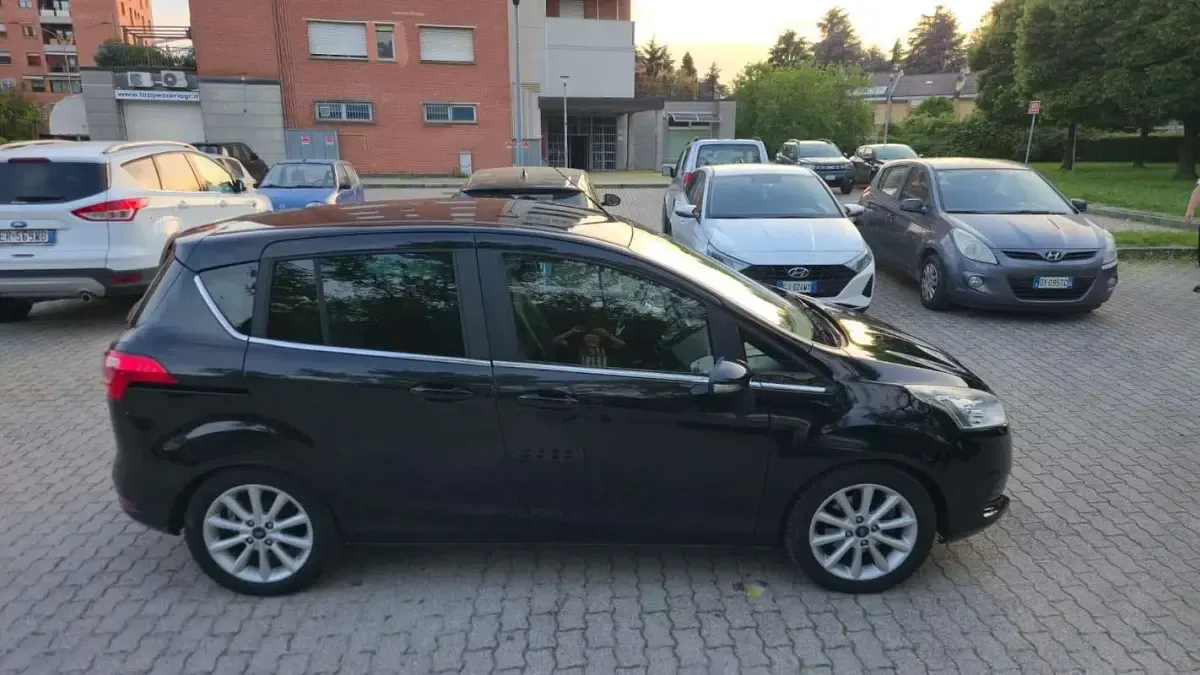 Usado Ford B-MAX Titanium 87 CV (63 kW) 2017 Monovolumen