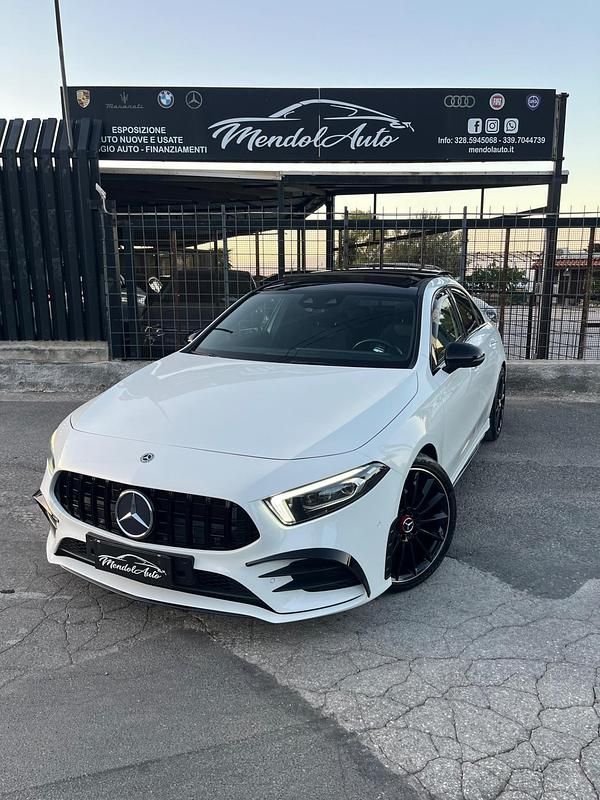 Bianco Usata 2020 Mercedes A180 Premium Tre volumi | 26.999 € (Cara) - Immagine 1/4