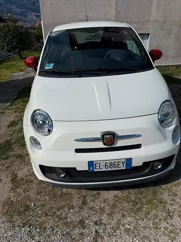 Usata Abarth 500 135 CV (99 kW) 2012 Bianco Utilitaria