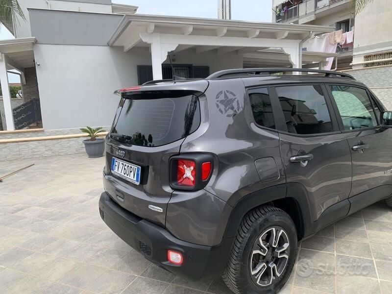 Usata Jeep Renegade 120 CV (88 kW) 2019 Grigio SUV
