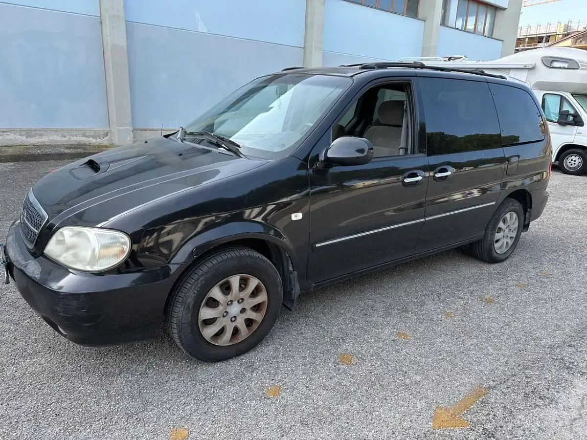 Usata Kia Carnival 145 CV (106 kW) 2005 Monovolume