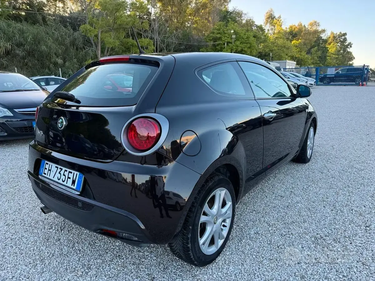 Usata Alfa Romeo MiTo Progression 95 CV (69 kW) 2011 Marrone Utilitaria