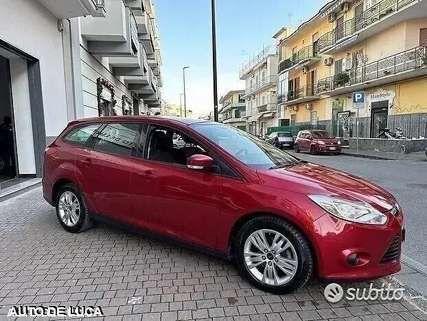 Begagnad Ford Focus Titanium 95 HK (69 kW) 2013 Svart Kombi