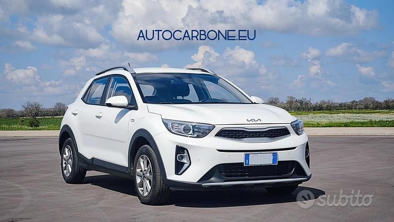 Usata Kia Stonic Style 84 CV (61 kW) 2022 Nero SUV