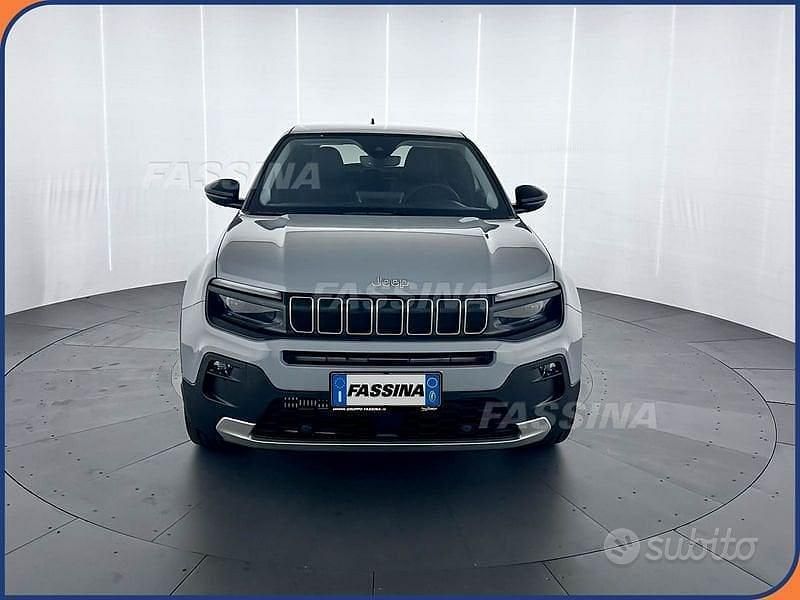 Nuova Jeep Avenger Altitude 100 CV (73 kW) 2025 Grigio SUV