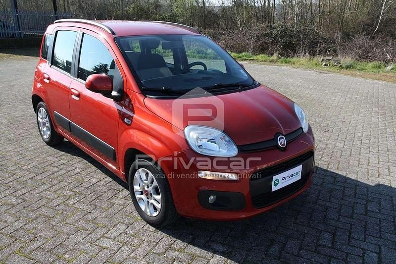 Usata Fiat Panda Lounge 95 CV (69 kW) 2016 Rosso Utilitaria