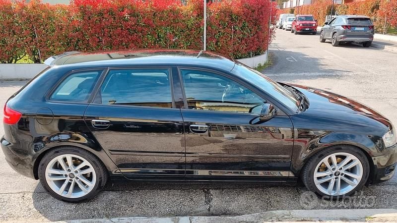 Usata Audi A3 Ambiente 90 CV (66 kW) 2012 Nero Utilitaria