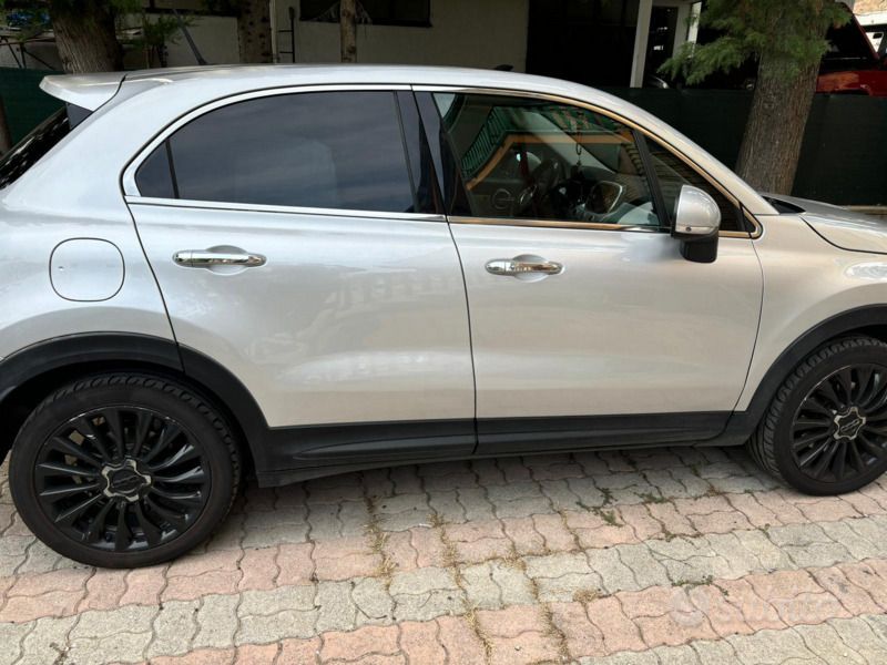 Grigio Usata 2017 Fiat 1600 Tre volumi | 12.000 € (Buon prezzo) - Immagine 1/4
