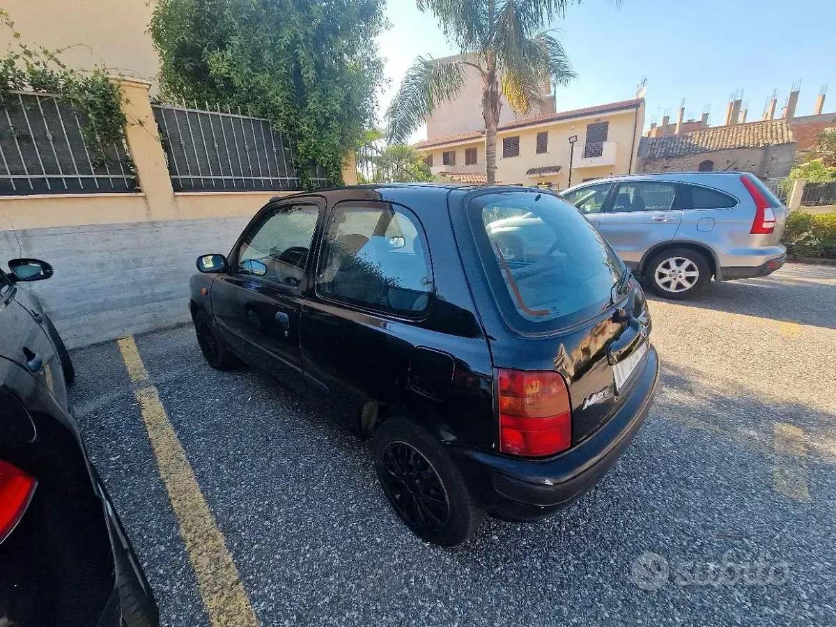 Usata Nissan Micra 54 CV (39 kW) 1997 Nero Utilitaria