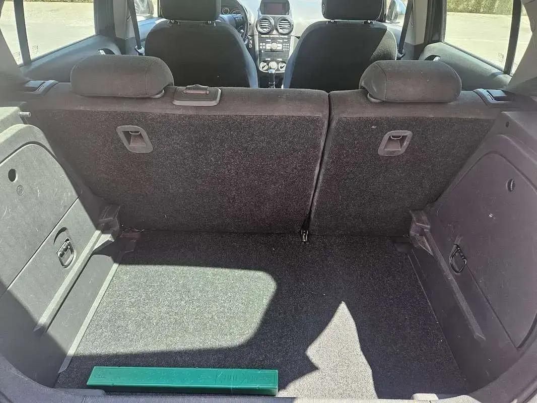 Usata Opel Corsa 86 CV (63 kW) 2012 Utilitaria