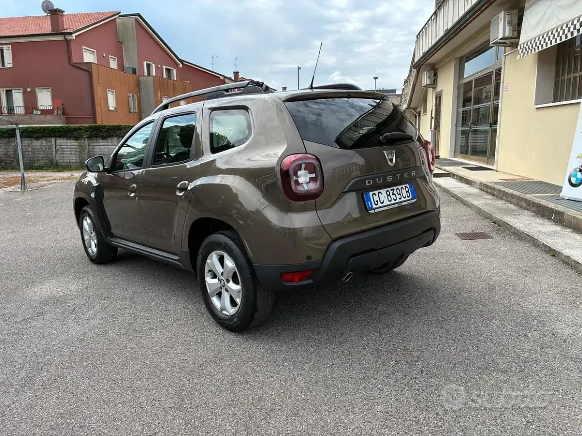 Usata Dacia Duster Comfort 101 CV (74 kW) 2020 Brun vison SUV