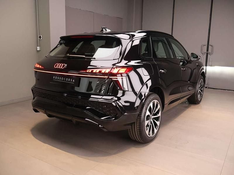 Nuova Audi Q3 S-Line 150 CV (110 kW) 2026 Nero mythos SUV