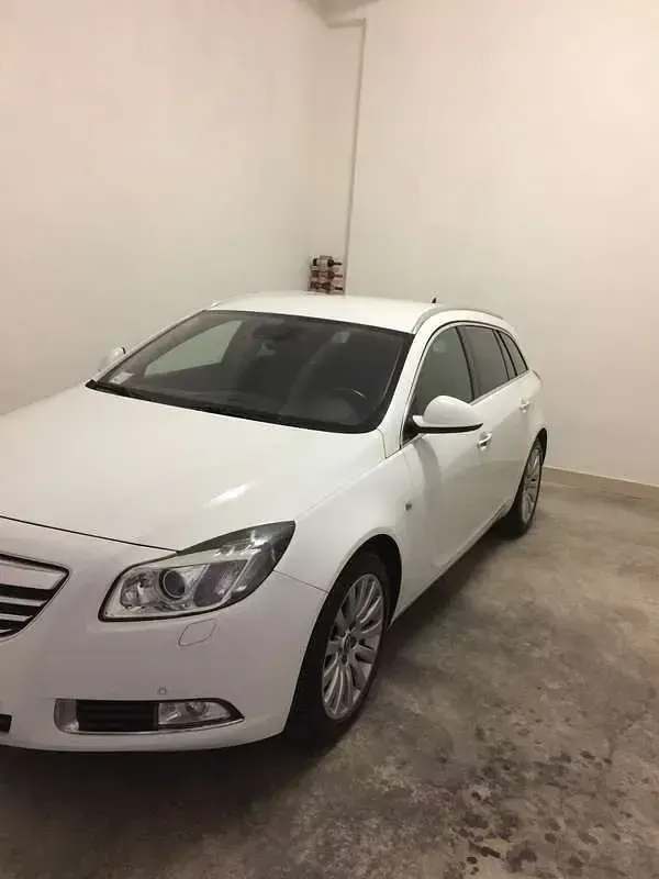 Usata Opel Insignia 160 CV (117 kW) 2011 Station wagon