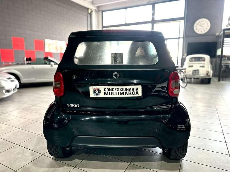 Usata Smart ForTwo Cabrio 61 CV (44 kW) 2002 Nero Cabrio