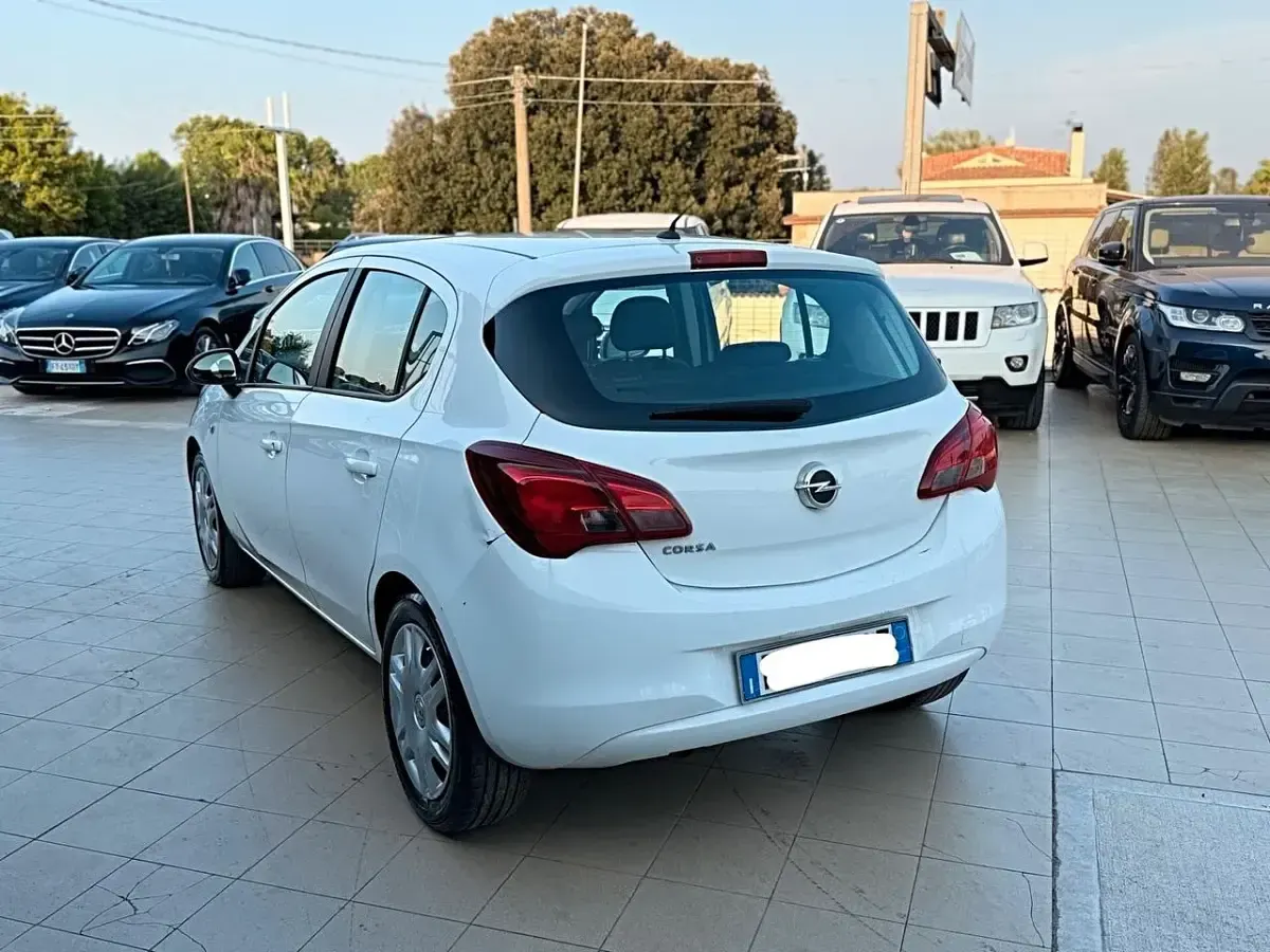 Usata Opel Corsa 89 CV (65 kW) 2016 Bianco Utilitaria