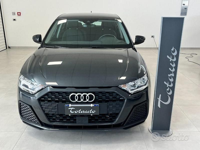 Usata Audi A1 Admired 95 CV (69 kW) 2022 Grigio SUV