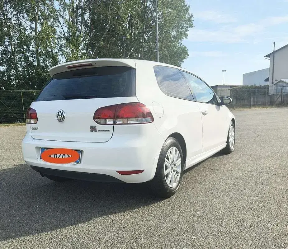 Usata VW Golf VI 105 CV (77 kW) 2010 Utilitaria
