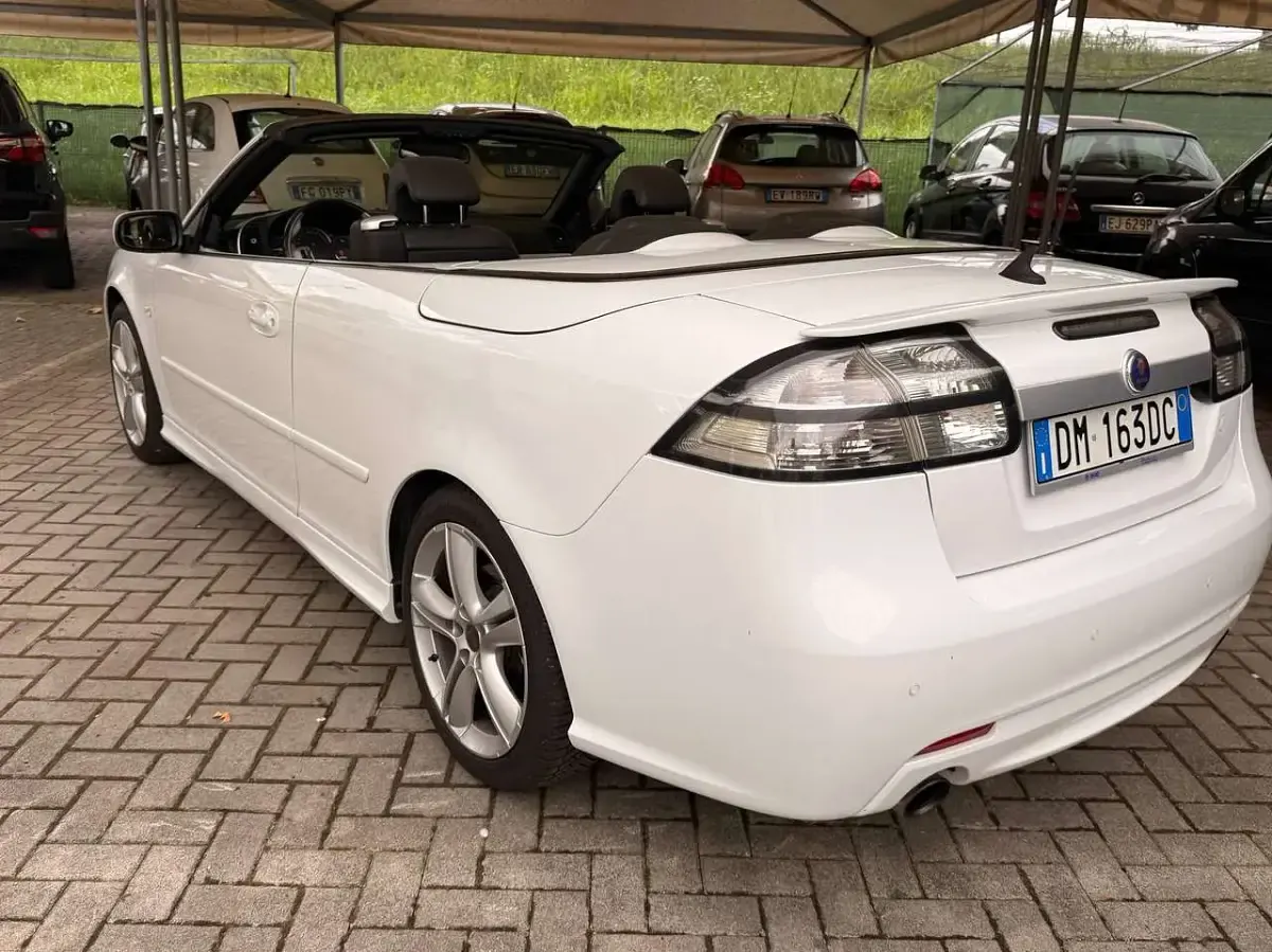 Usata Saab 9-3 Aero 179 CV (131 kW) 2008 Bianco Cabrio