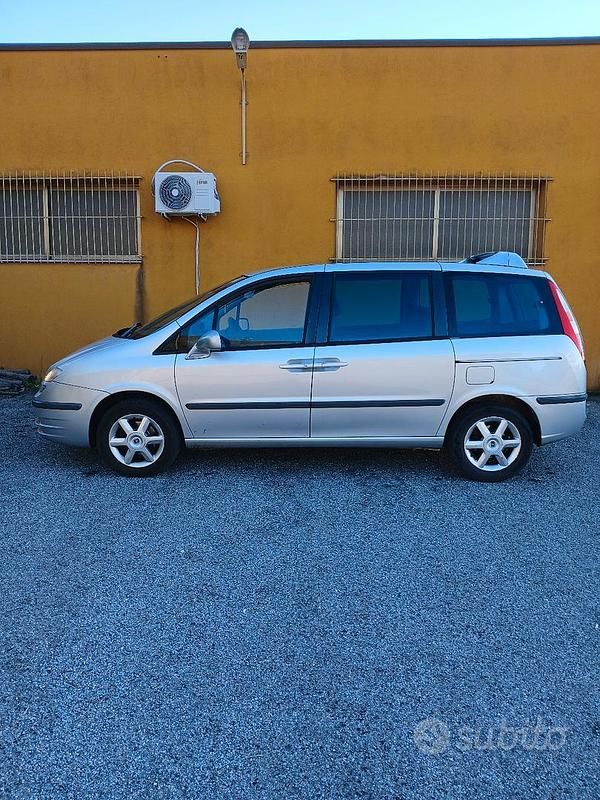 Usata Fiat Ulysse Emotion 128 CV (94 kW) 2005 Grigio Monovolume