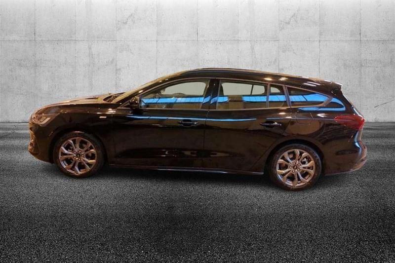 Usata Ford Focus ST-Line 125 CV (91 kW) 2025 Nero Station wagon