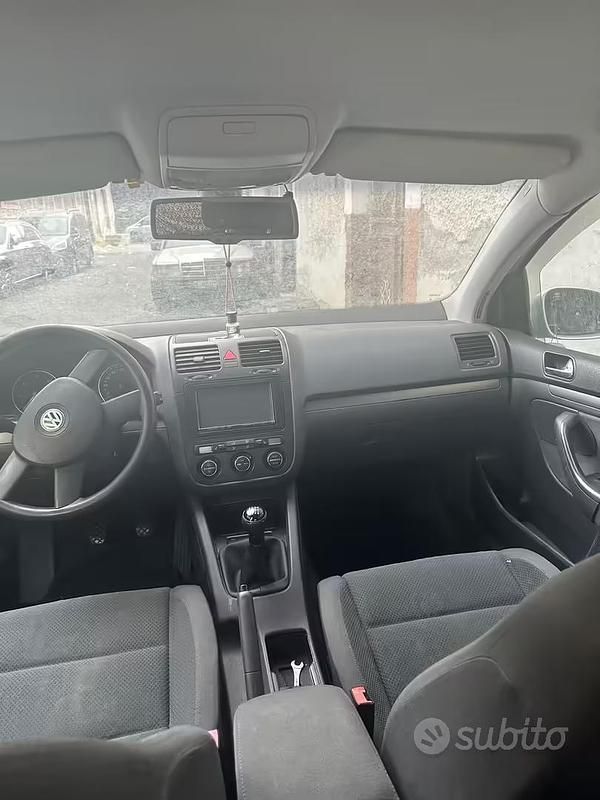 Usata VW Golf IV 2005 Grigio Berlina