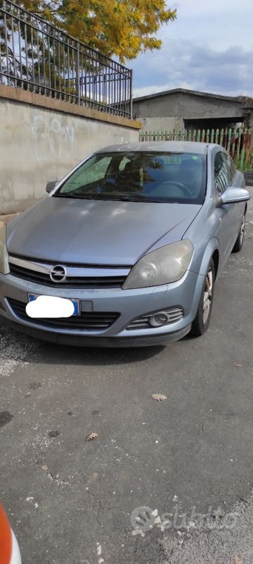 Grigio Usata 2007 Opel Astra Tre volumi | 2500 € (Cara) - Immagine 1/3