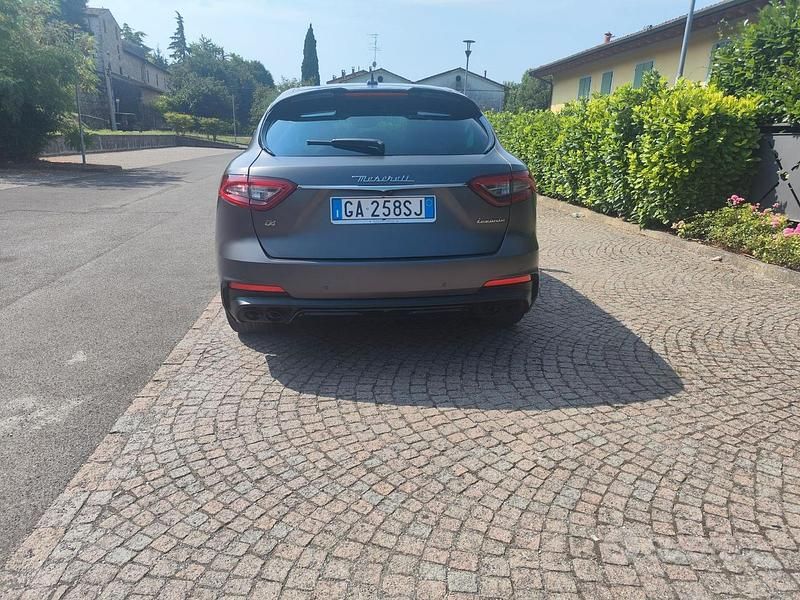 Usata Maserati GranSport 250 CV (183 kW) 2020 Grigio Station wagon