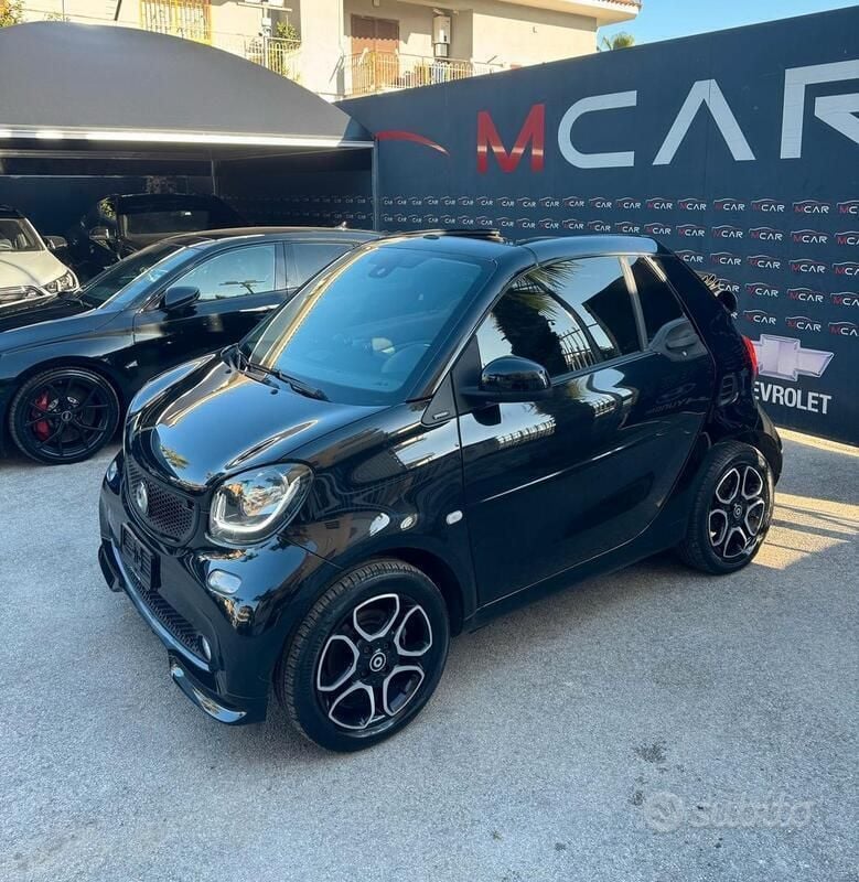 Usata Smart ForTwo Coupé Prime 71 CV (52 kW) 2016 Nero Cabrio