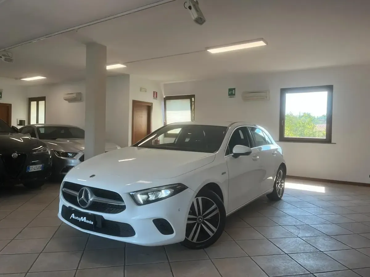 Usata Mercedes A250 160 CV (117 kW) 2020 Bianco Berlina