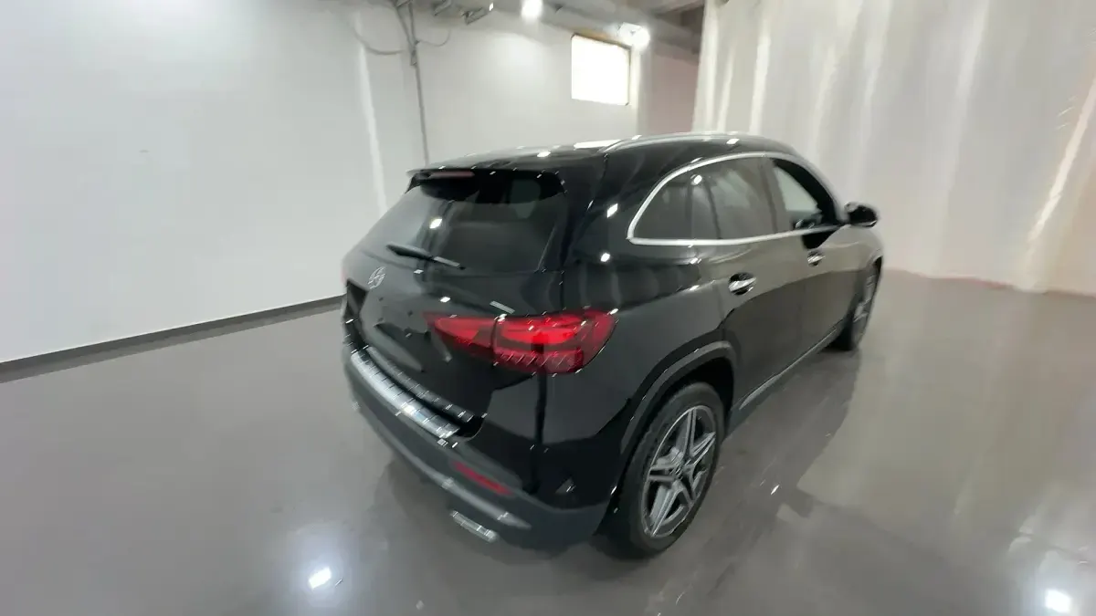 Usata Mercedes GLA200 Advanced Plus 150 CV (110 kW) 2025 Nero notte SUV