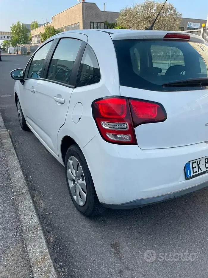 Usata Citroën C3 Exclusive 60 CV (44 kW) 2011 Bianco Berlina