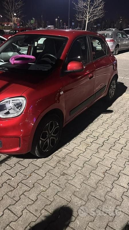 Usata Renault Twingo 2022 Rosso Utilitaria