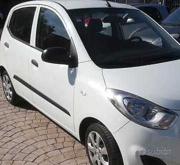 Usata Hyundai i10 69 CV (50 kW) 2013 Bianco Utilitaria