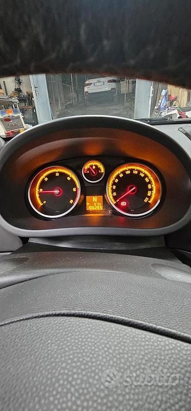 Usata Opel Corsa 2007 Grigio Utilitaria