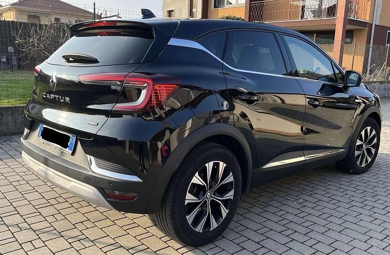 Usata Renault Captur Techno 94 CV (69 kW) 2023 Nero SUV